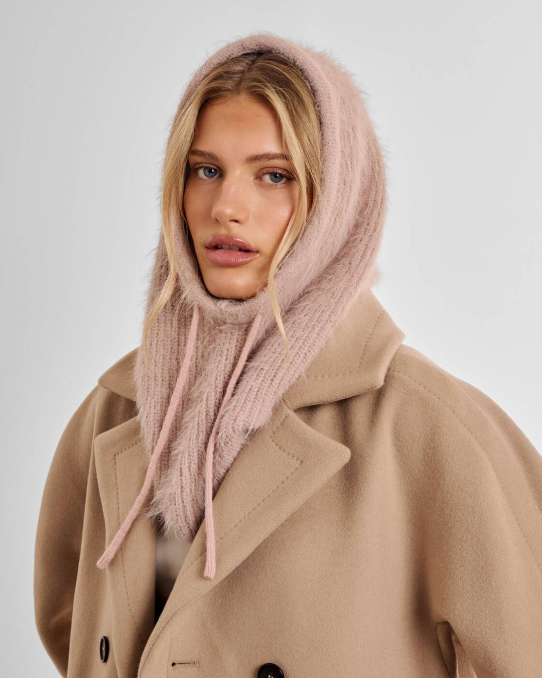 Katie Loxton Soft Knitted Hood Dusty Pink